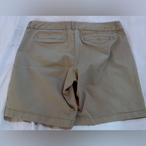 J Crew- size 14 bermuda shorts- Grey - Picture 2 of 5